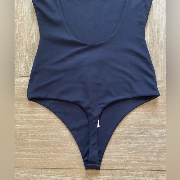 Susana Monaco Essential Low Back Bodysuit - Picture 9 of 12